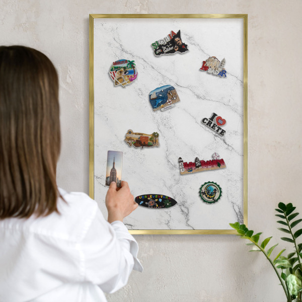 Metalen magneetbord met lijst in het goud Marmerpatroon