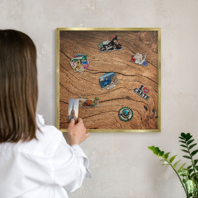 Metalen magneetbord met lijst in het goud Houtnerf