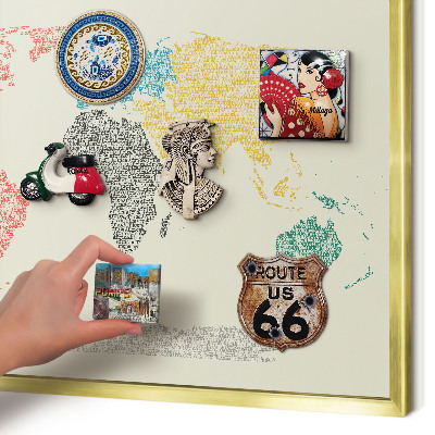 Metalen magneetbord met lijst in het goud Wereldkaart