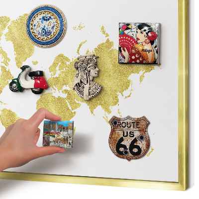 Metalen magneetbord met lijst in het goud Wereldkaart