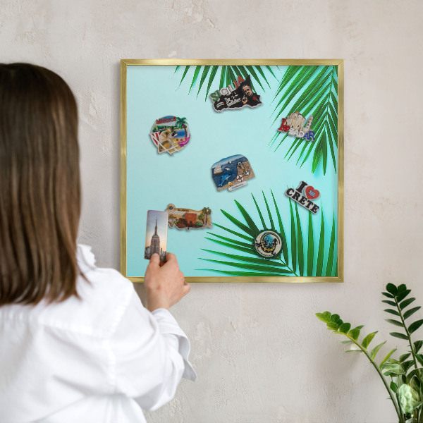 Metalen magneetbord met lijst in het goud Groene bladeren