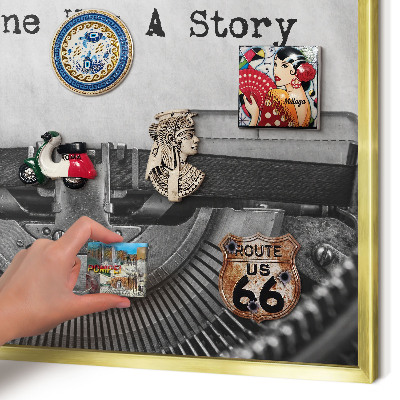 Metalen magneetbord met lijst in het goud Vintage machine