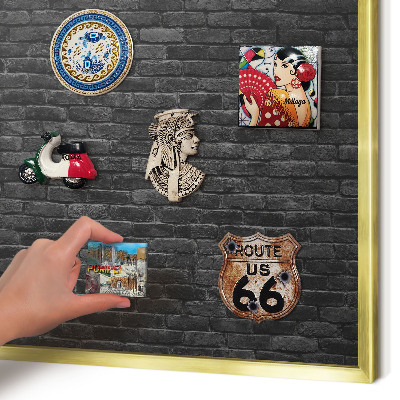 Magnetisch bord voor reismagneten met gouden lijst Bakstenen muur
