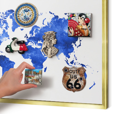 Metalen magneetbord met lijst in het goud Wereldkaart