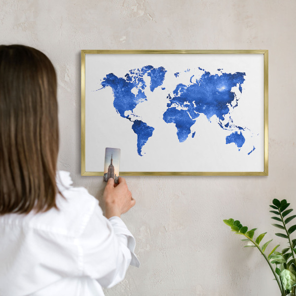Metalen magneetbord met lijst in het goud Wereldkaart
