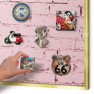 Metalen magneetbord met lijst in het goud Roze baksteen
