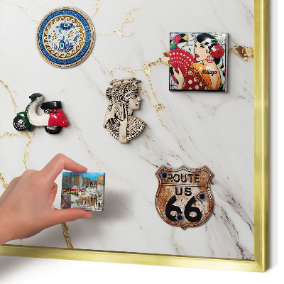Magnetisch bord voor reismagneten met gouden lijst Marmeren elegantie