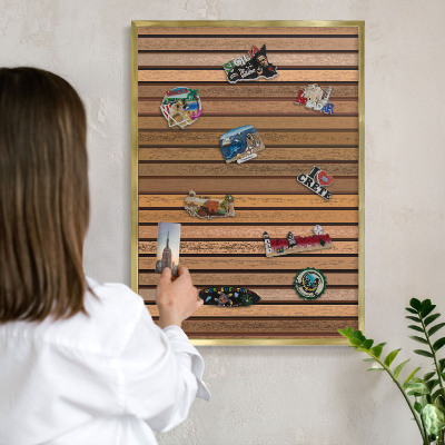Metalen magneetbord met lijst in het goud Warme riemen