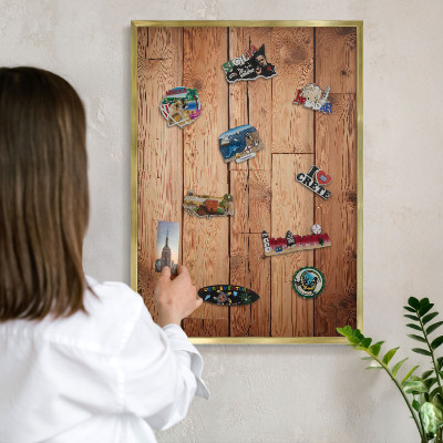 Magnetisch bord voor reismagneten met gouden lijst Houten planken