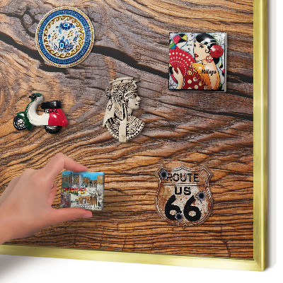 Metalen magneetbord met lijst in het goud Houtstructuur