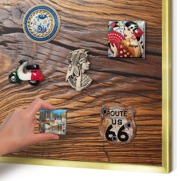 Metalen magneetbord met lijst in het goud Houtstructuur