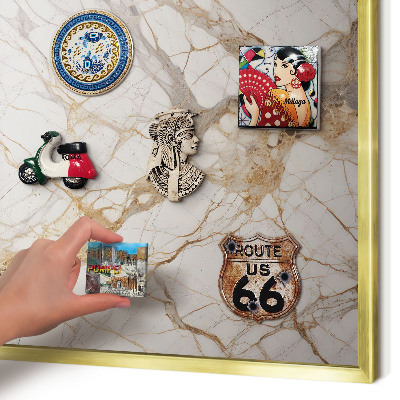 Metalen magneetbord met lijst in het goud Marmeren elegantie