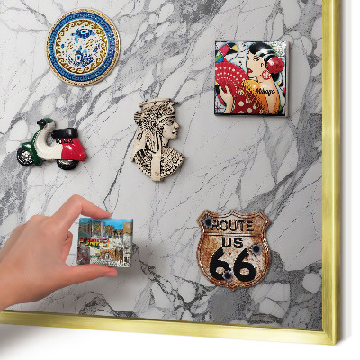 Magnetisch bord voor reismagneten met gouden lijst Marmeren elegantie