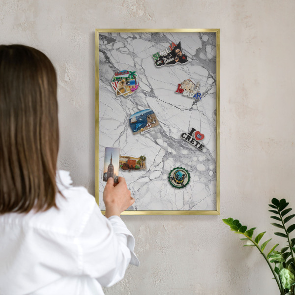 Magnetisch bord voor reismagneten met gouden lijst Marmeren elegantie