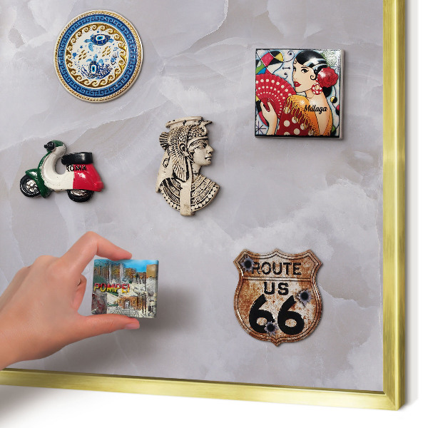 Metalen magneetbord met lijst in het goud Grijze elegantie