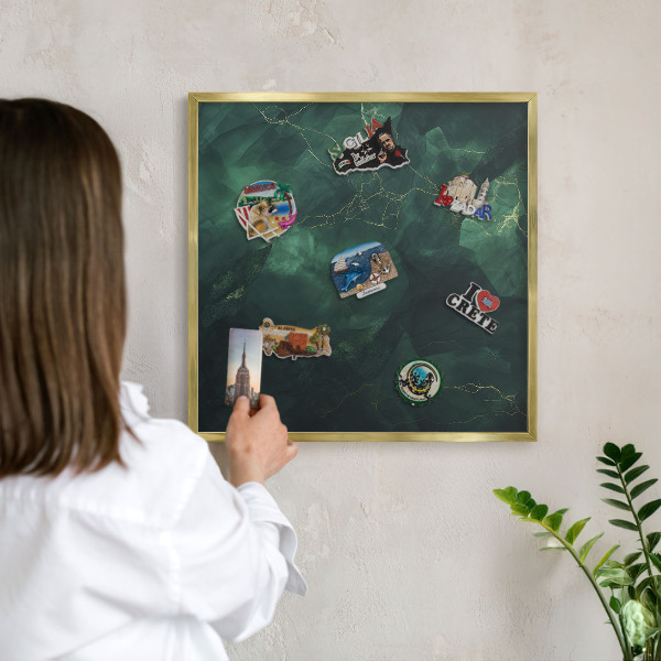 Metalen magneetbord met lijst in het goud Groene diepte