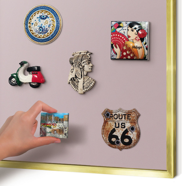 Metalen magneetbord met lijst in het goud Pastel lila