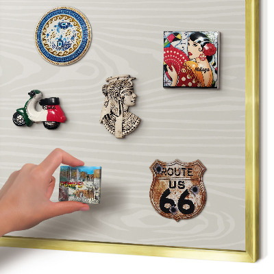 Magnetisch bord voor reismagneten met gouden lijst Houten constructie