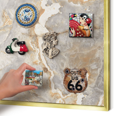 Metalen magneetbord met lijst in het goud Marmeren elegantie