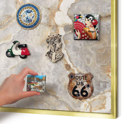 Metalen magneetbord met lijst in het goud Marmeren elegantie