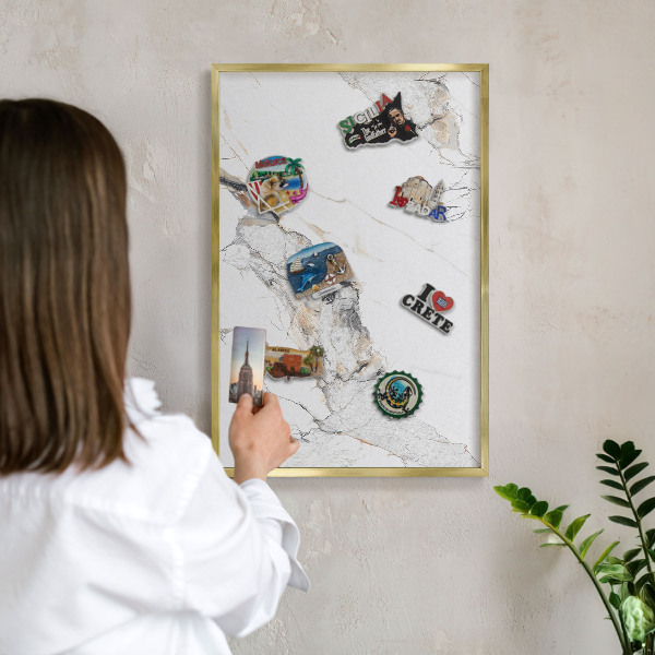 Magnetisch bord voor reismagneten met gouden lijst Marmereffect