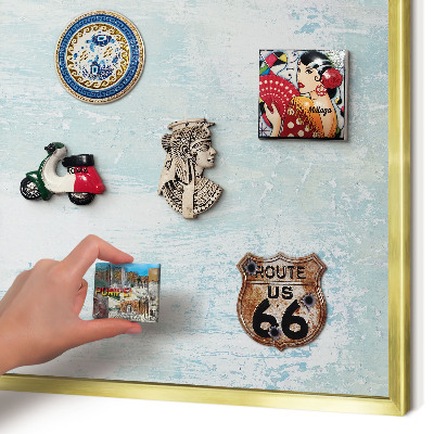 Metalen magneetbord met lijst in het goud Pastelkleurige schaafwonden
