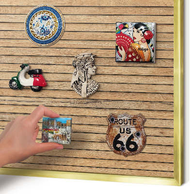 Metalen magneetbord met lijst in het goud Houten planken
