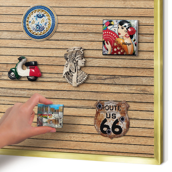 Metalen magneetbord met lijst in het goud Houten planken