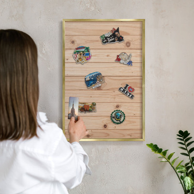 Metalen magneetbord met lijst in het goud Houten patroon