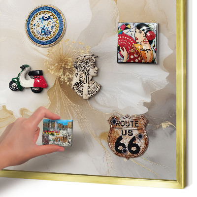Metalen magneetbord met lijst in het goud Pastelkleurige bloemen