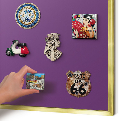 Metalen magneetbord met lijst in het goud Sterk paars