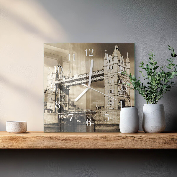 Vierkante glazen klok Londense brug sepia