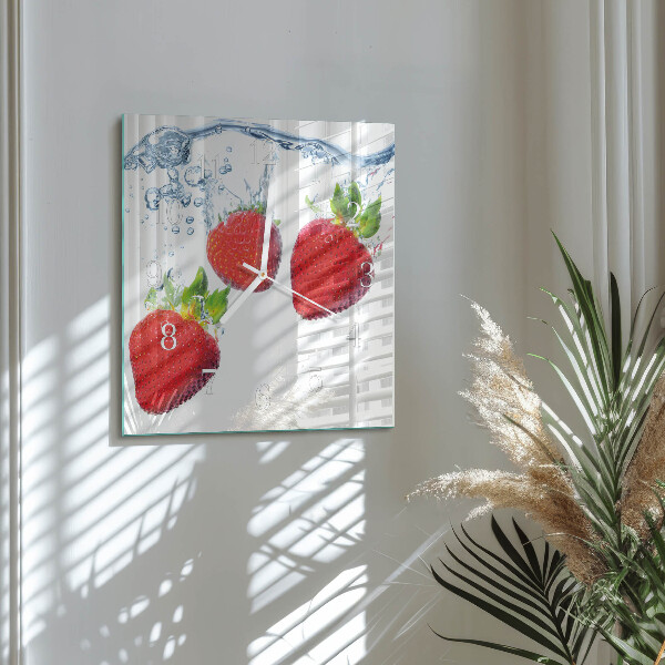 Vierkante glazen klok Aardbeien