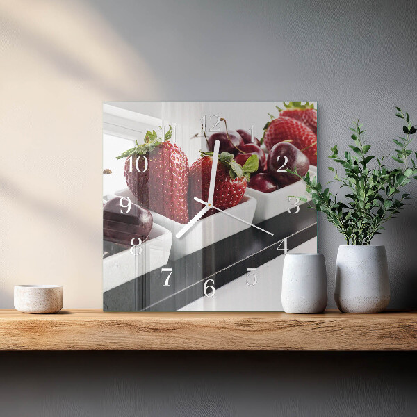 Vierkante glazen klok Aardbeien