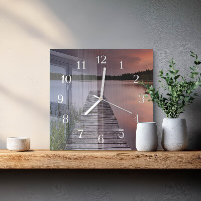 Vierkante glazen klok Brug