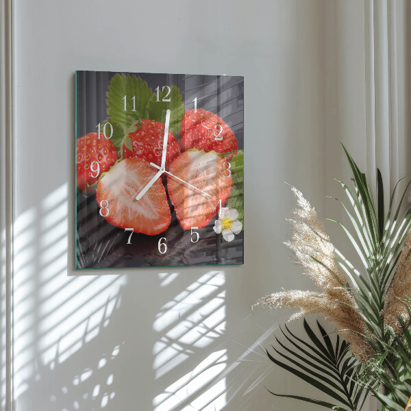 Vierkante glazen klok Aardbeien