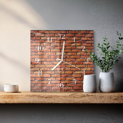 Vierkante glazen klok Bakstenen muur