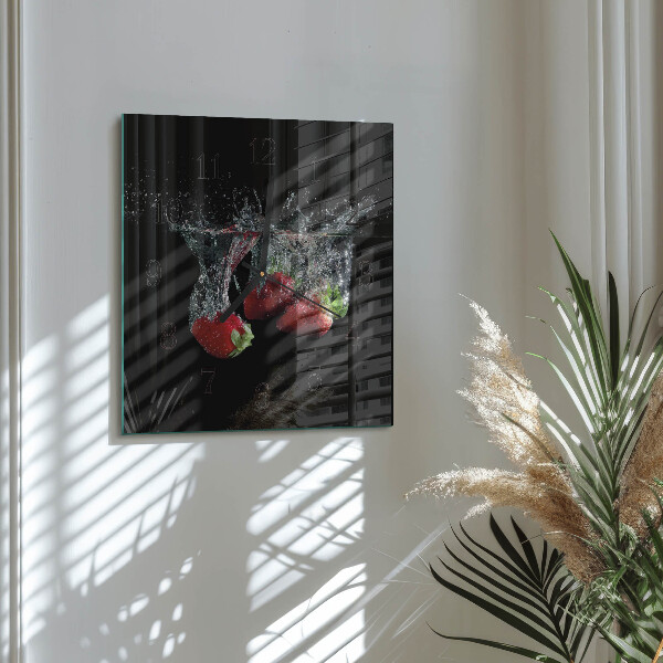 Vierkante glazen wandklok Aardbeien