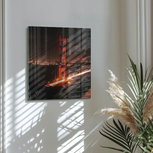 Vierkante glazen wandklok Brug
