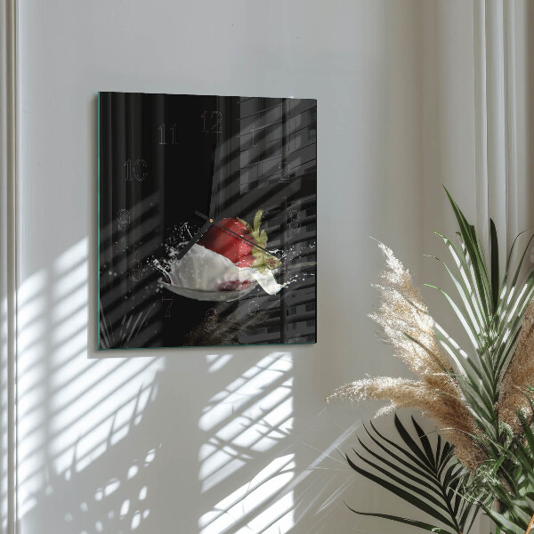 Vierkante glazen wandklok Aardbei