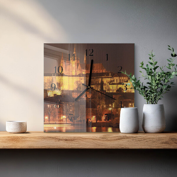 Vierkante glazen wandklok Praag