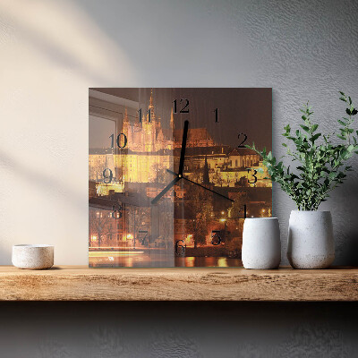 Vierkante glazen wandklok Praag