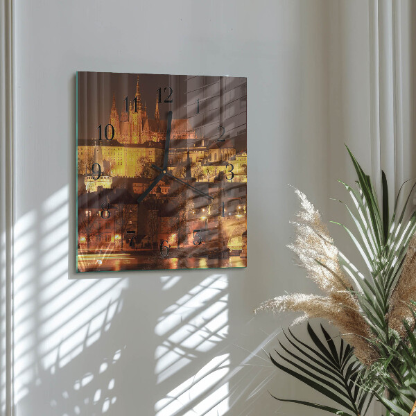 Vierkante glazen wandklok Praag