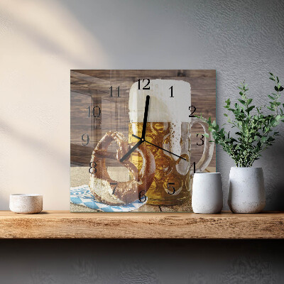 Vierkante glazen wandklok Bierpretzel