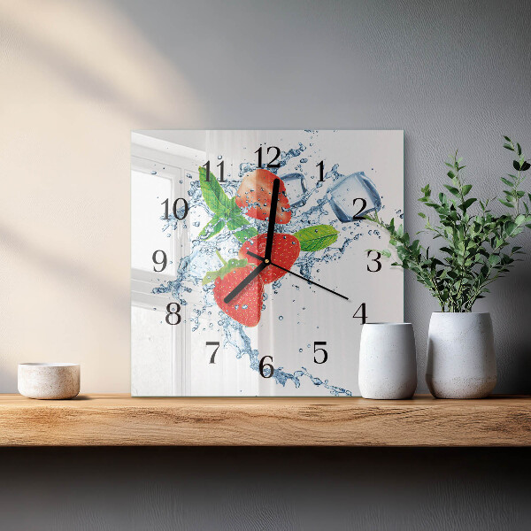Vierkante glazen wandklok Aardbeien