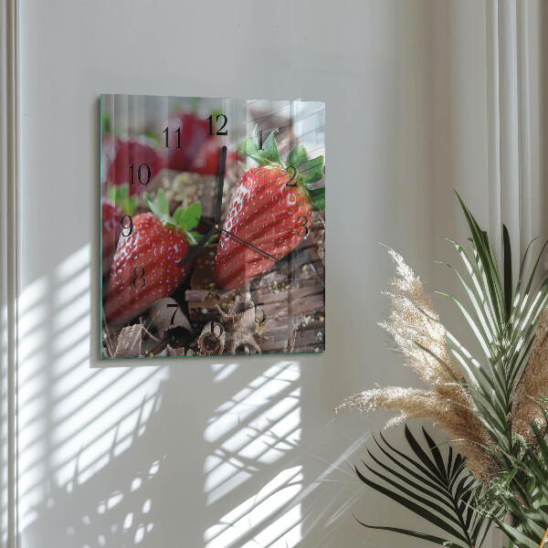 Vierkante glazen wandklok Aardbeien