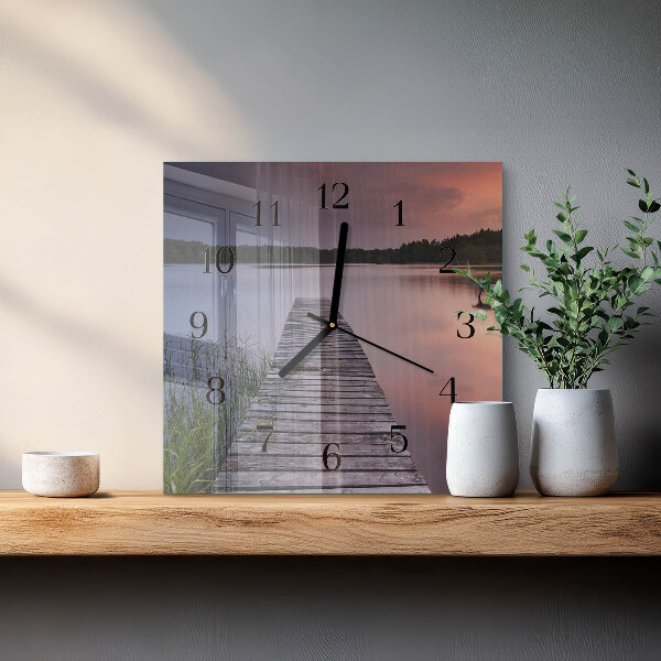 Vierkante glazen wandklok Brug