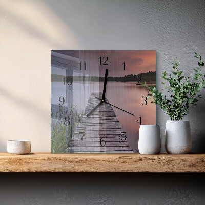 Vierkante glazen wandklok Brug