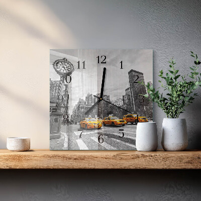 Vierkante glazen wandklok Taxi