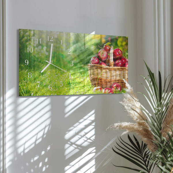 Glazen wandklok rechthoekig Een mand met appels